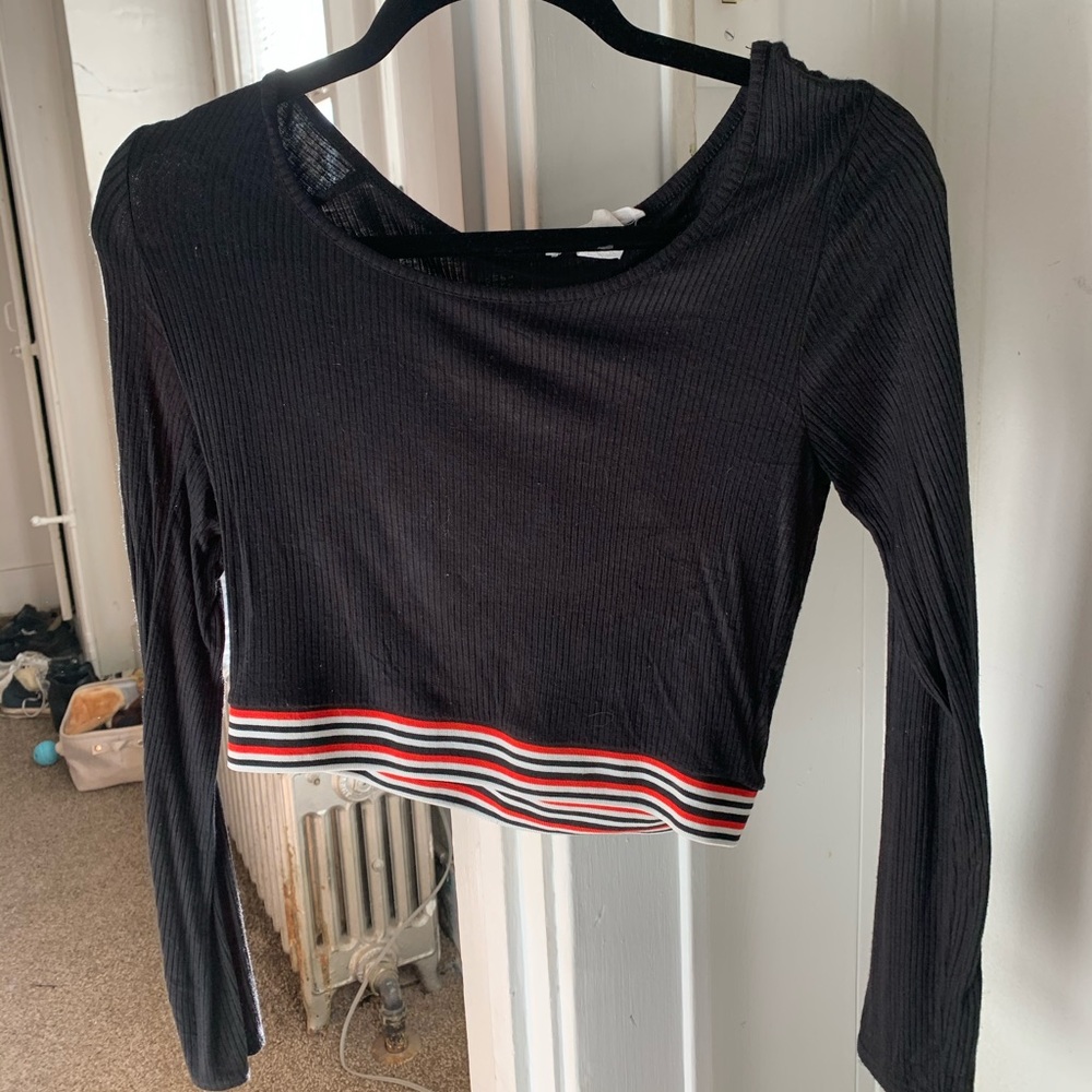 Long sleeve crop top